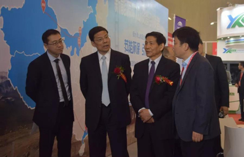 劲爆!宇通纯电动矿用车亮相第二十届水泥展会 劲爆!宇通纯电动矿用车亮相第二十届水泥展会