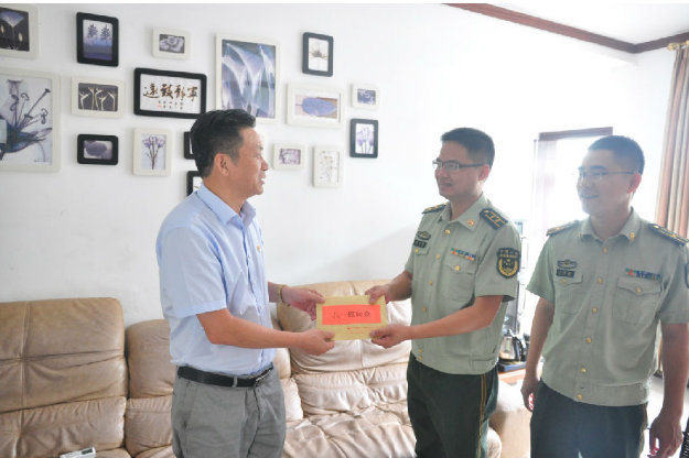 军企互拥  共筑和谐