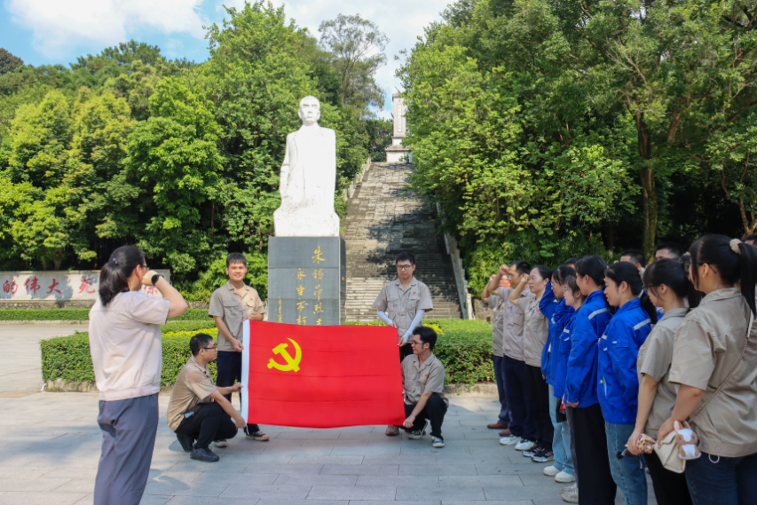 “强化警示教育 严守纪律红线”——广西银亿公司党委参观廉政教育基地